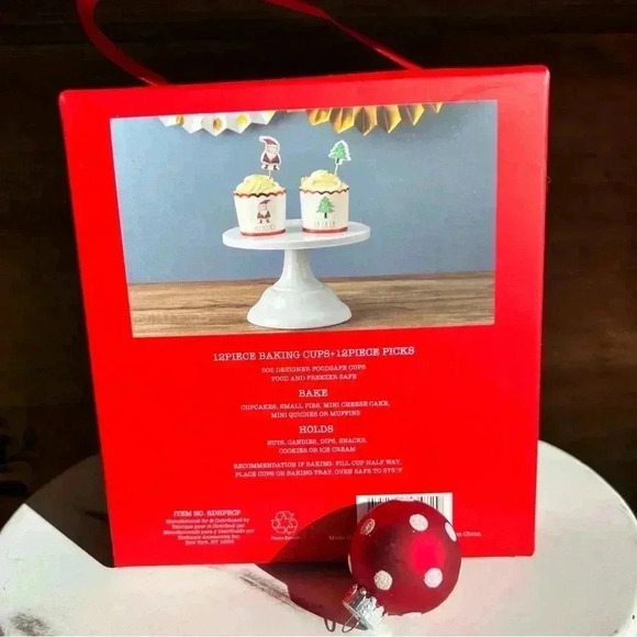 24 pc SET - Rae Dunn Cute Baking Cup SET - 12 baking Cups & 12 Holiday Picks - Picture 3 of 5